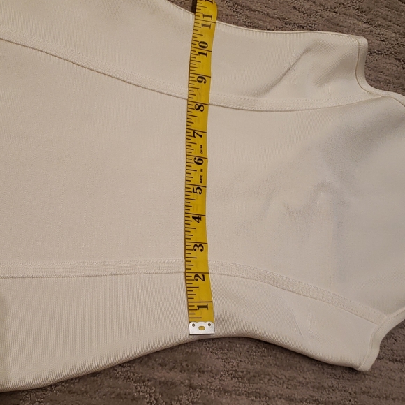 Sexy white dress - Picture 10 of 13